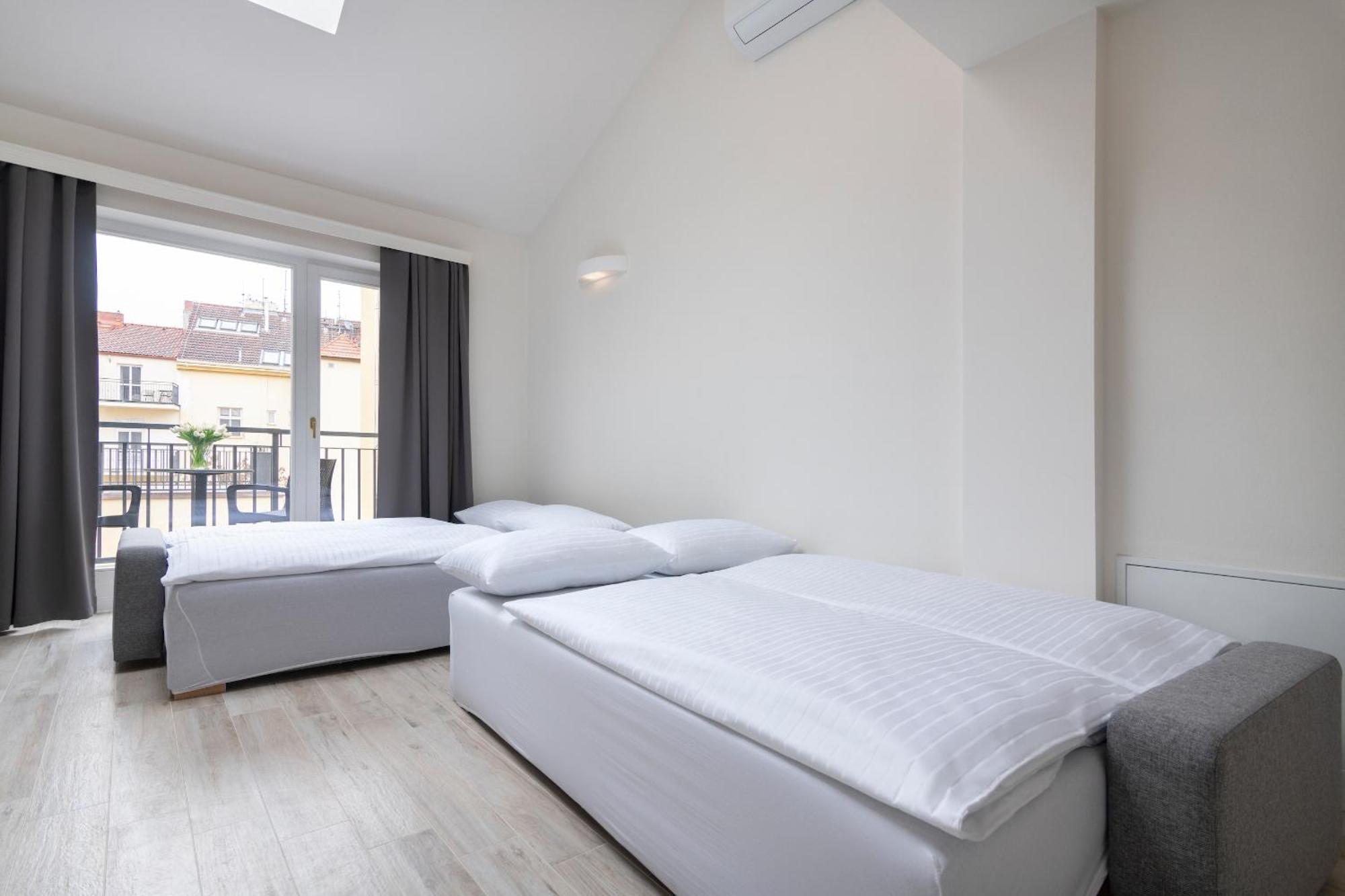 Kinsky Garden Apartments And Suites By Dwellfort 布拉格 客房 照片