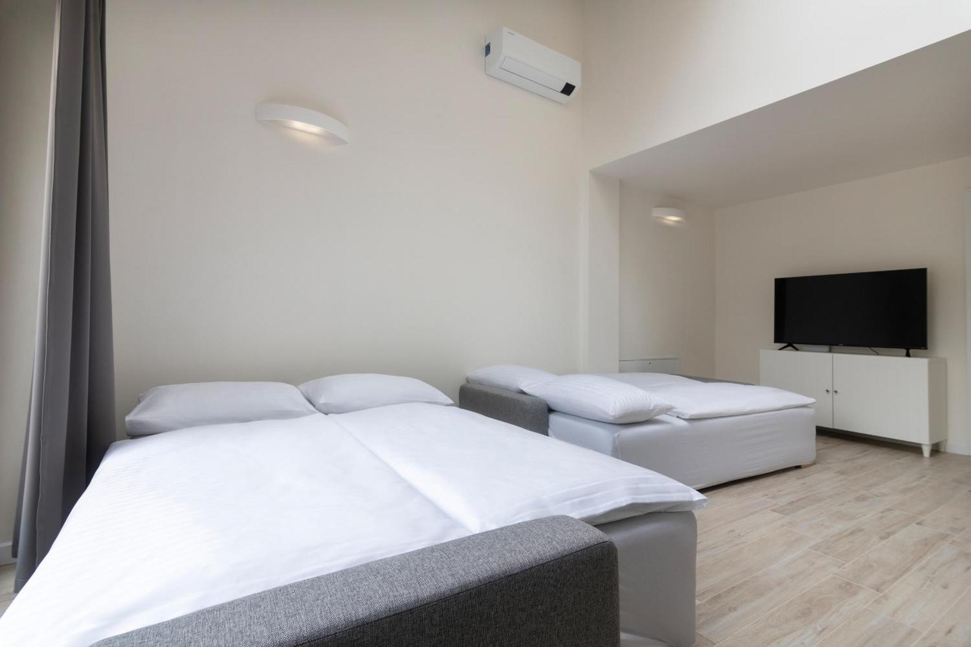 Kinsky Garden Apartments And Suites By Dwellfort 布拉格 客房 照片