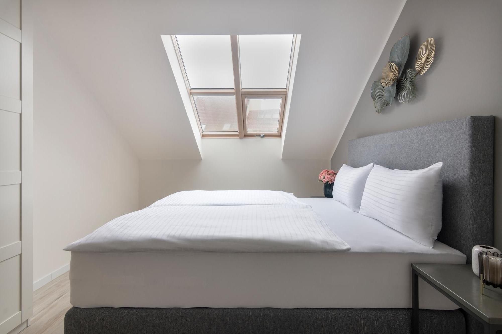 Kinsky Garden Apartments And Suites By Dwellfort 布拉格 客房 照片