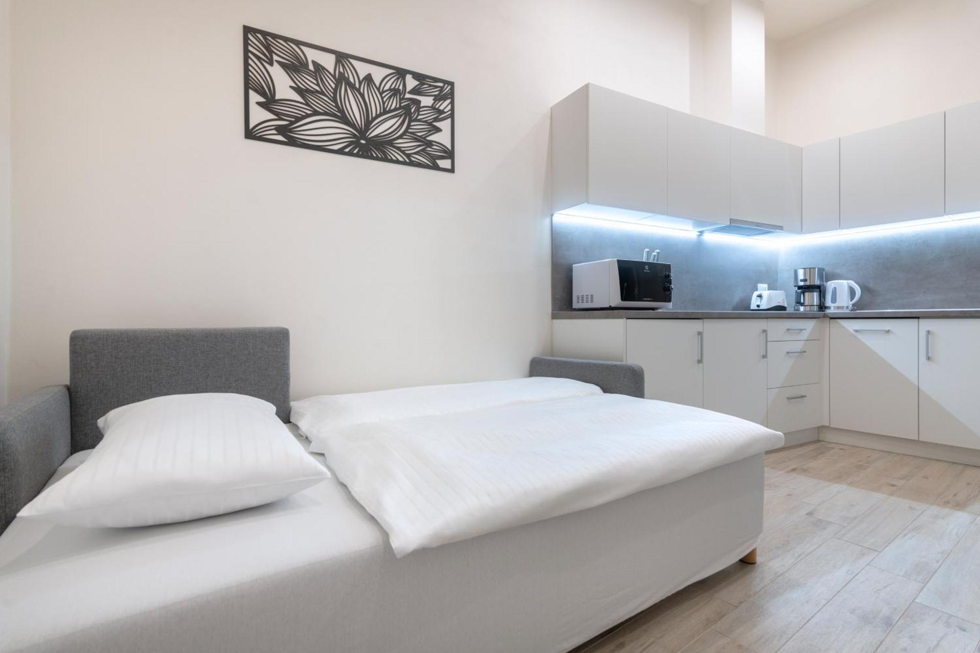 Kinsky Garden Apartments And Suites By Dwellfort 布拉格 客房 照片